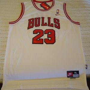 Nike Jordan Chicago Bulls Jersey size XL men's NWT